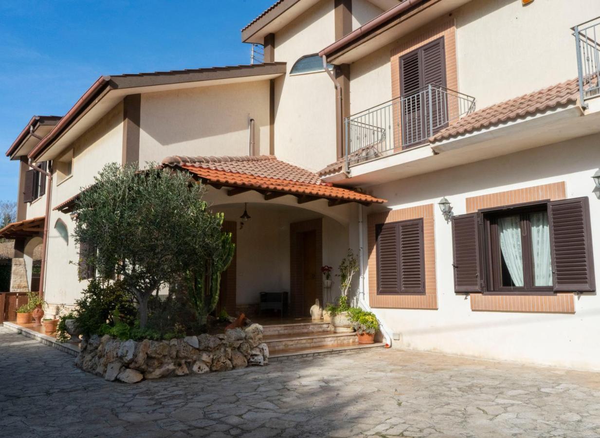 Villa Lina Bed&Breakfast Taranto Exterior photo